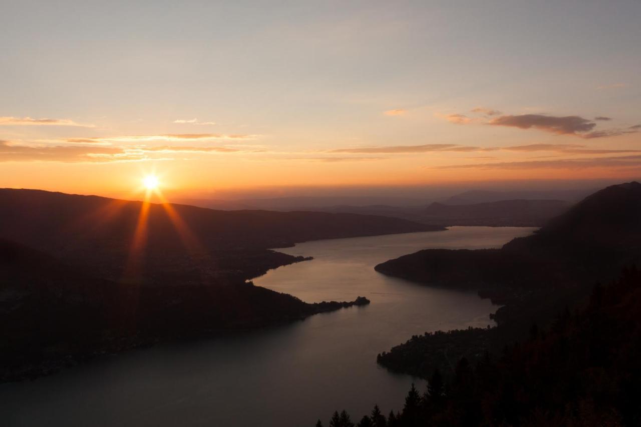 Penthouse Vue Incroyable Lac Et Montagnes Анси Экстерьер фото